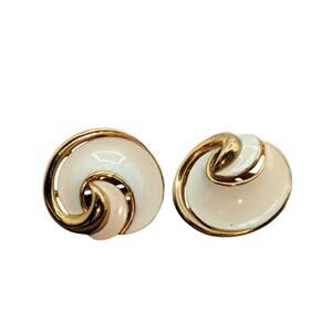 Vintage Signed Crown Trifari Gold Tone White Enamel Swirl Clip On Earrings